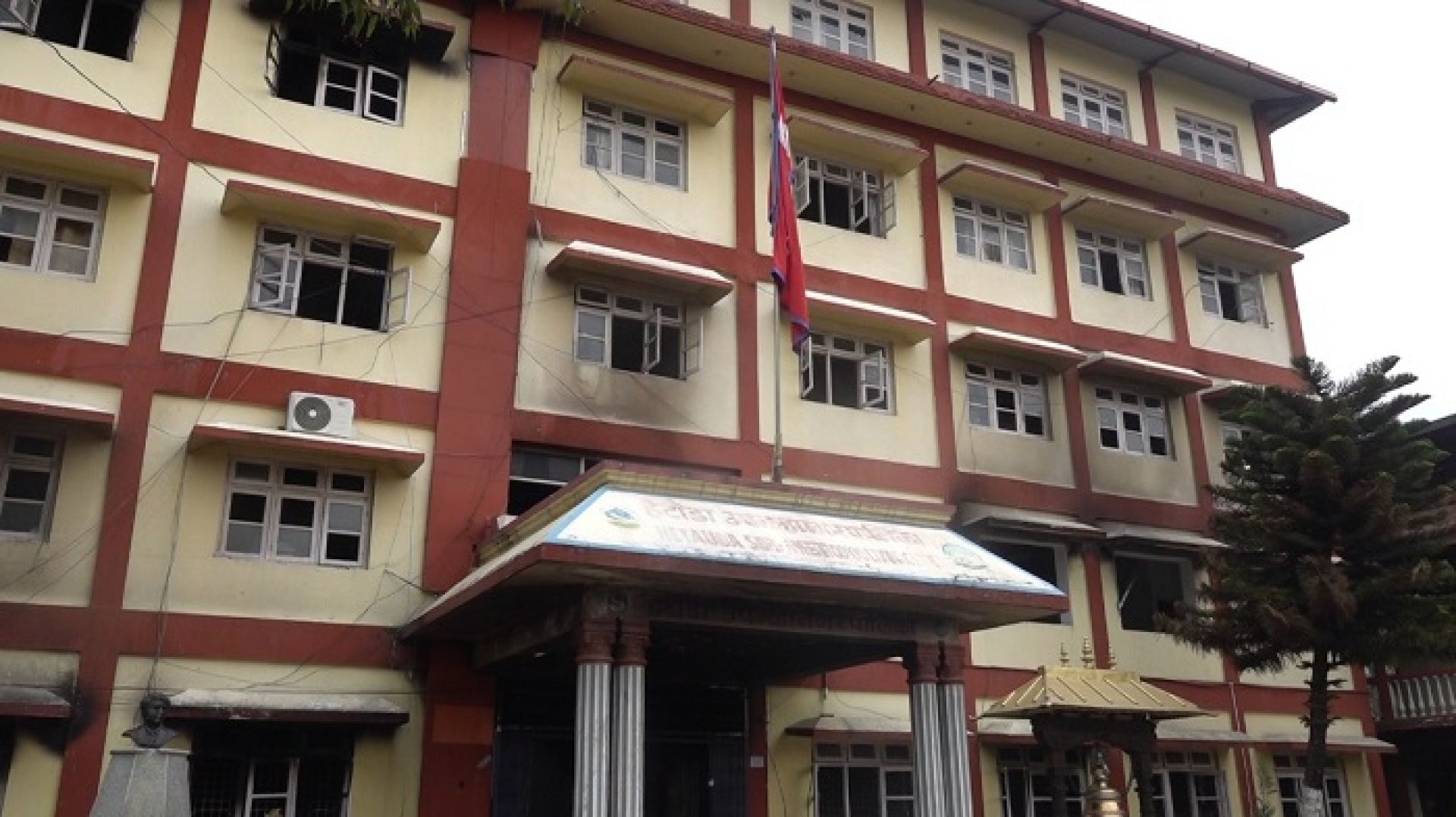हेटौँडा उपमहानगरपालिकामा जनगुनासो बढ्दो, सेवा प्रवाह अस्तव्यस्त